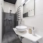 דירה Inshiapartments On Teodora Square לבוב