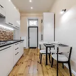 דירה Inshiapartments On Teodora Square לבוב