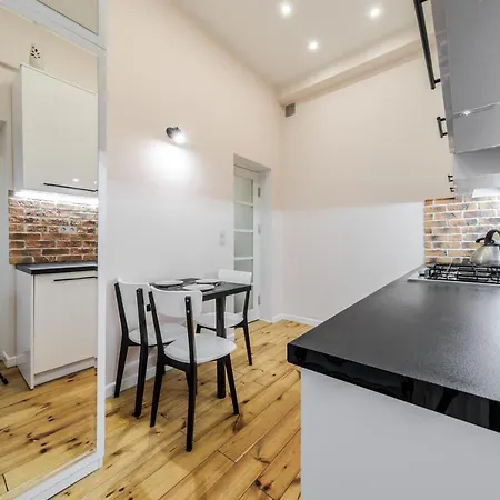 Inshiapartments On Teodora Square *