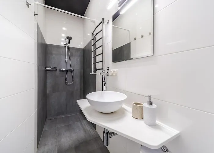 شقة Inshiapartments On Teodora Square إلفيف