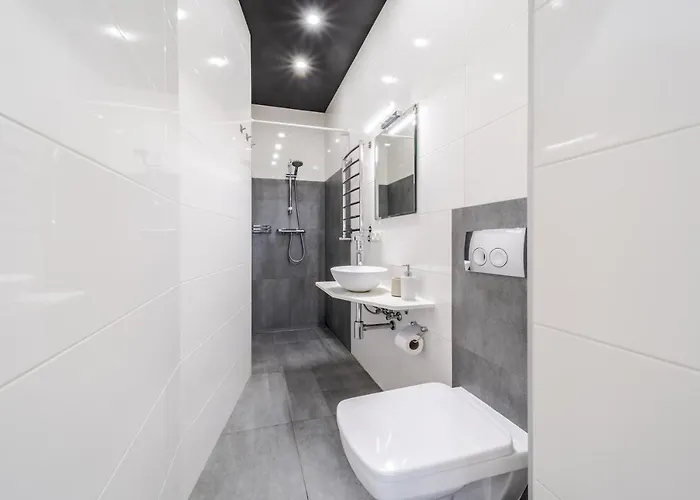 Inshiapartments On Teodora Square アパート *