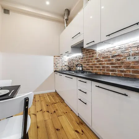 Inshiapartments On Teodora Square Daire *